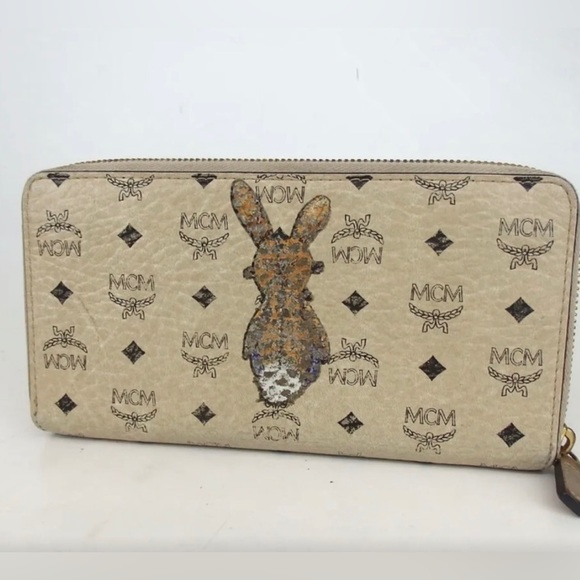 MCM Visetos Rabbit Zip Around Long Wallet Pink Interior EUC Canvas HOST PICK 🐰 - Picture 6 of 12